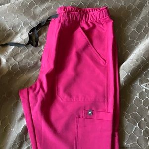 FIGS-Shocking Pink (LE) (pictures shown in different color for comparison)